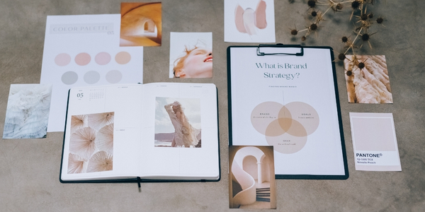 Identyfikacja wizualna firmy – czym jest i dlaczego ma znaczenie dla sprzedaży